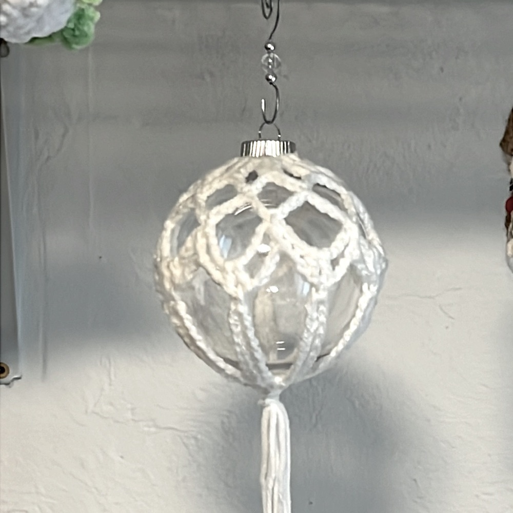 Hand Crafted Crochet Babble Round Ornament Shatterproof 2023 4 inch size NEW